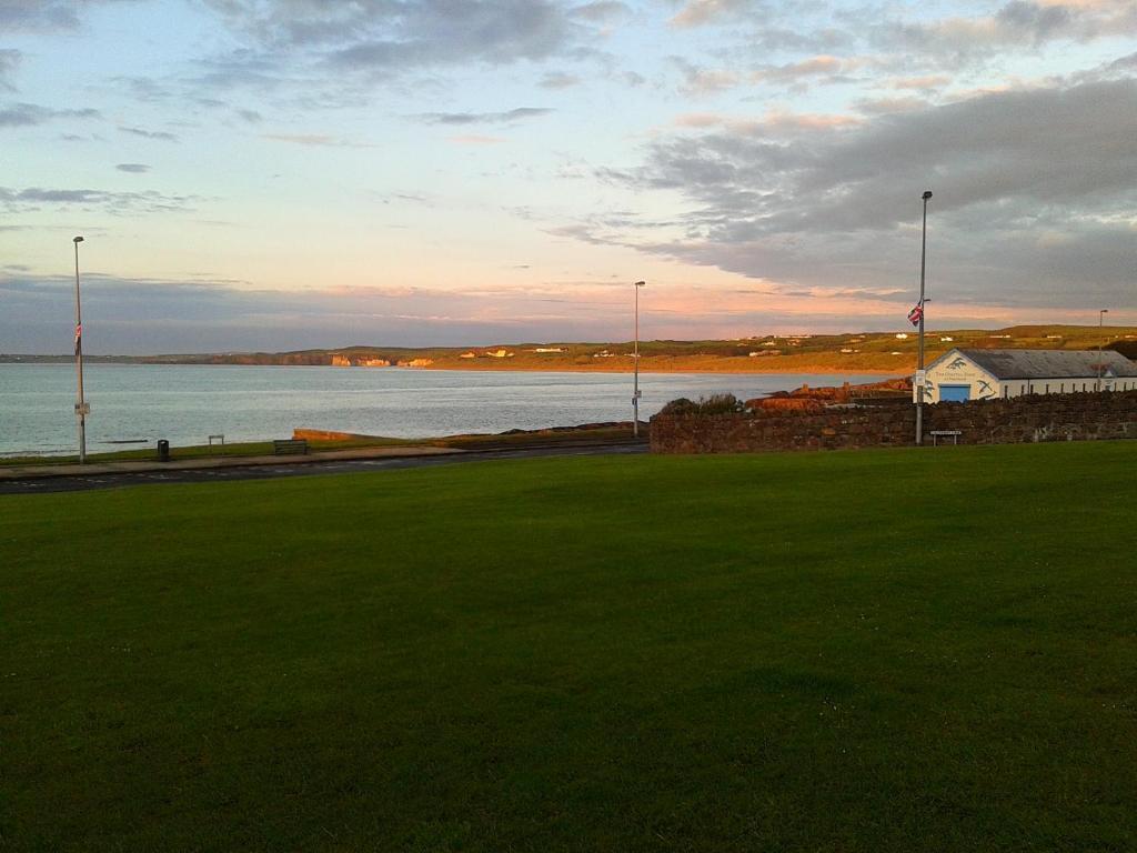 Clarmont Guest House Portrush Værelse billede