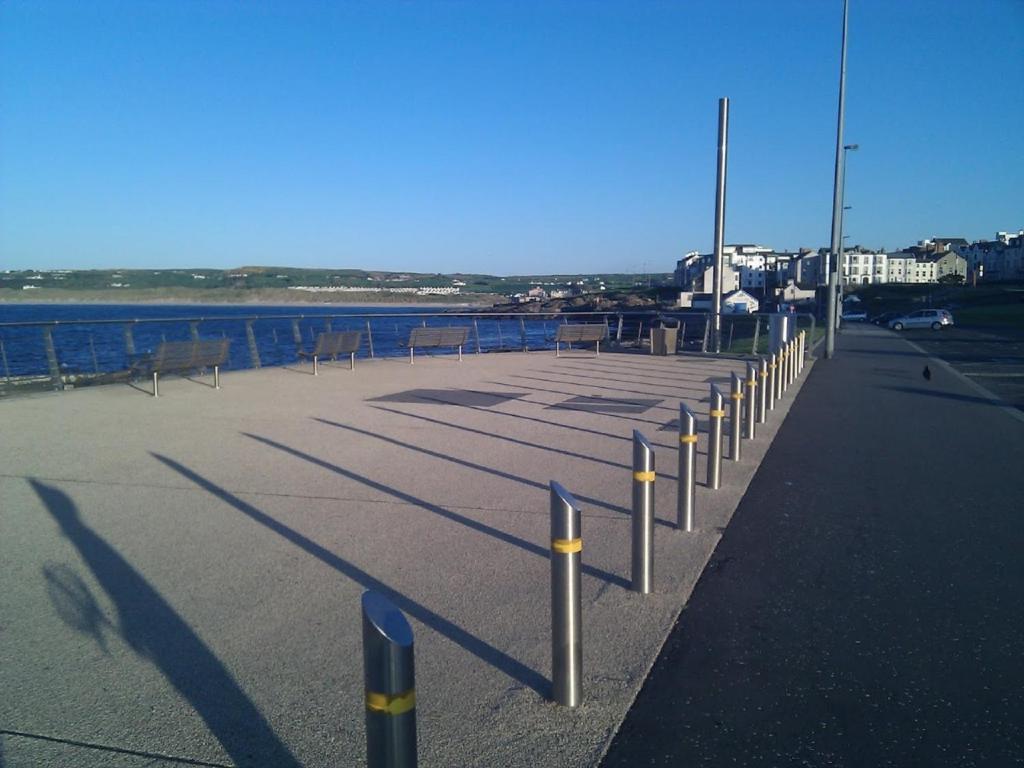 Clarmont Guest House Portrush Værelse billede