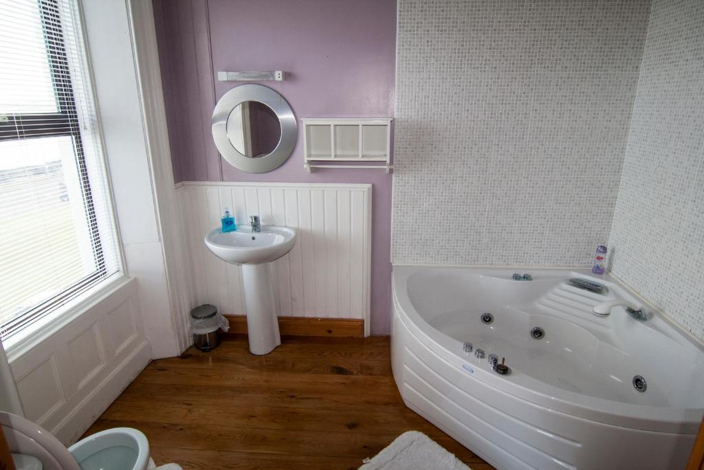 Clarmont Guest House Portrush Eksteriør billede