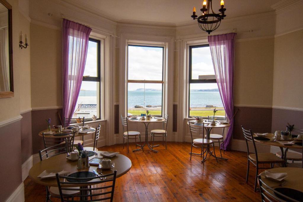 Clarmont Guest House Portrush Eksteriør billede